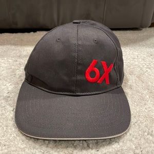 Dassault Falcon 6X Hat